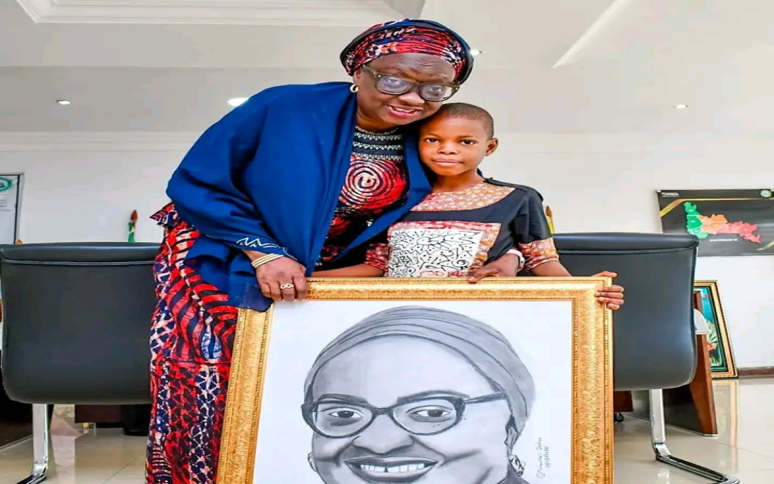 Eight-year-old artist sketches portrait of Ogun deputy gov