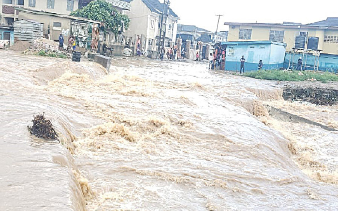 Flood sweeps teenager in Anambra