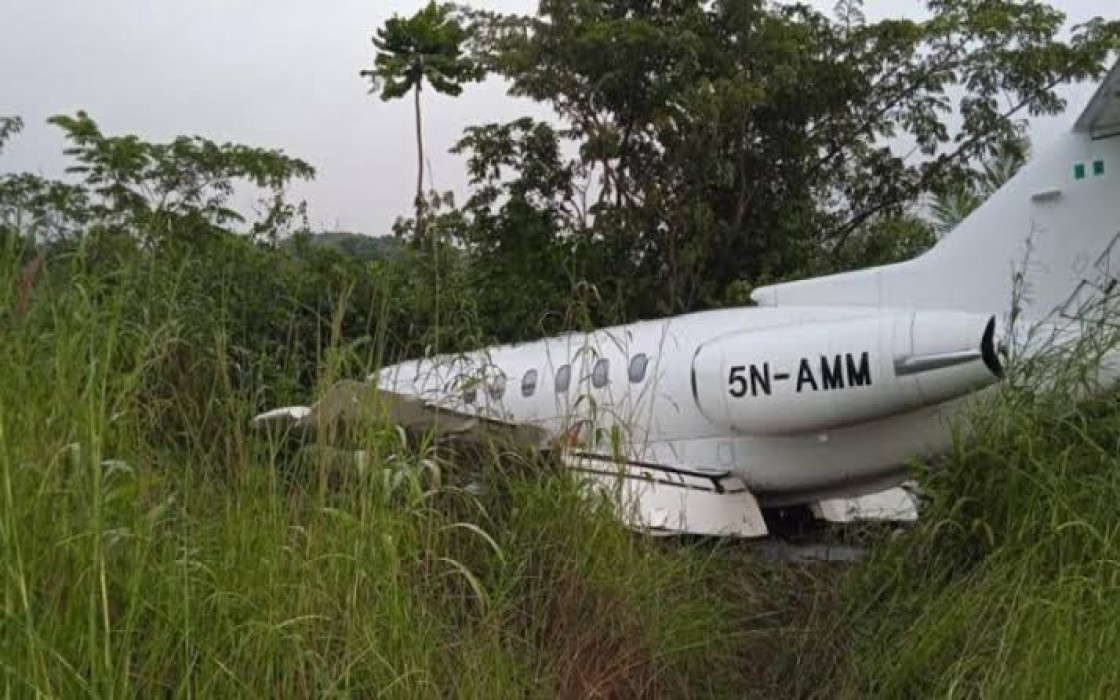 FG begins investigation as jet crash-lands in Ibadan